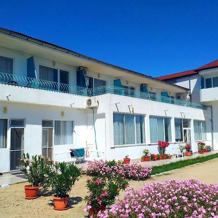 Sani Family Hotel Byala  Exterior photo